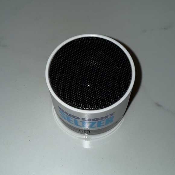 budlight seltzer mini portable speaker - Picture 2 of 4